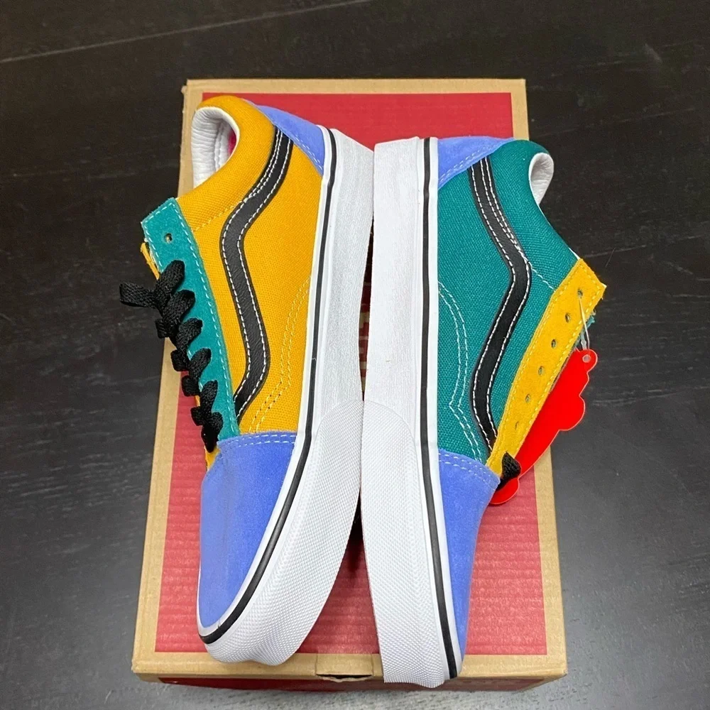 Brand New with box 5M/6.5W Vans Old Skool mix & match